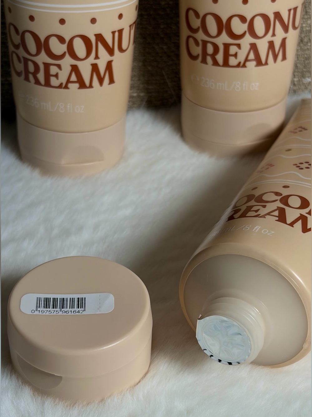 PINK Victoria’s Secret - Body Lotion - COCONUT CREAM - Picture 6 of 11